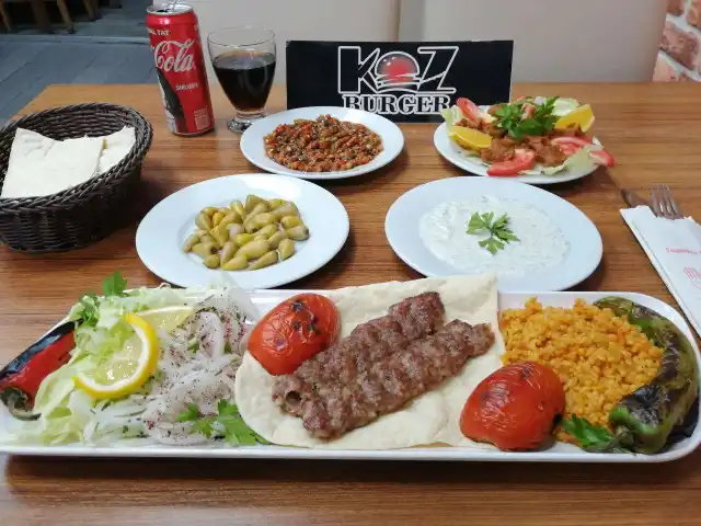 By Köz Burger & Kebap Pide  Lahmacun'nin yemek ve ambiyans fotoğrafları 3