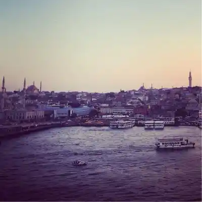 Tarihi Karaköy Balıkçısı Grifin'nin yemek ve ambiyans fotoğrafları 6