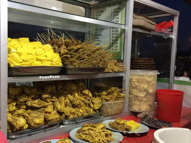Gambar Makanan Nasi Uduk Ayam Goreng Kampung Melayu 1