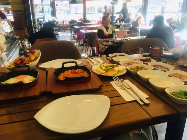 Kahveci Aziz Cafe&Bistro'nin yemek ve ambiyans fotoğrafları 16