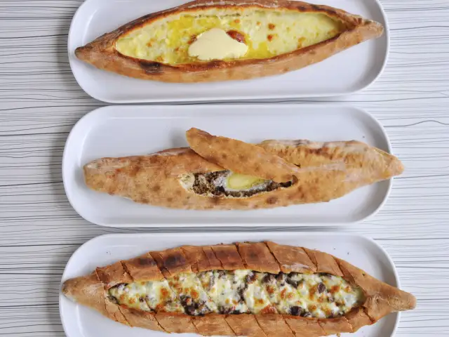 Yıldızlı Pide & Köfte