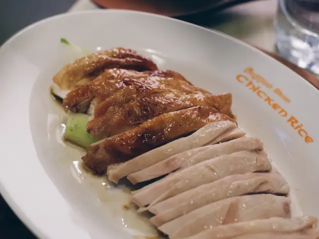 Gambar Makanan Singapore Hainanese Chicken Rice 8