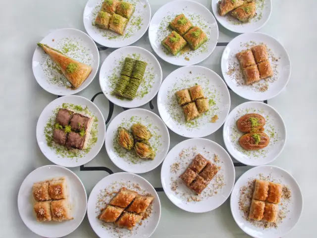Ostin Gaziantep Baklavacısı'nin yemek ve ambiyans fotoğrafları 1