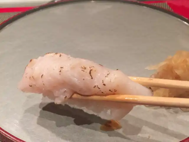 Gambar Makanan Mikura Sushi & Sake 15