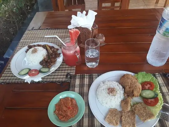 Gambar Makanan Warung Gayatri 17