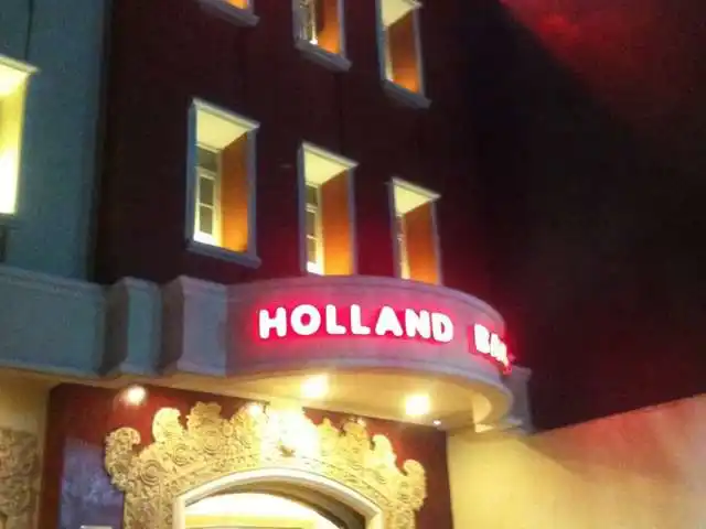 Gambar Makanan Holland Bakery 7