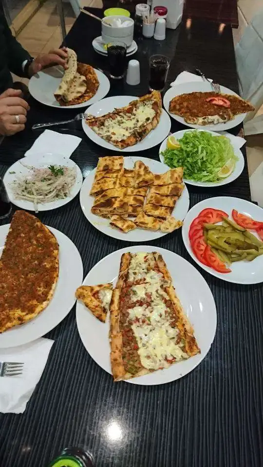 Gaziantep Lahmacun Döner & Pide Salonu'nin yemek ve ambiyans fotoğrafları 28
