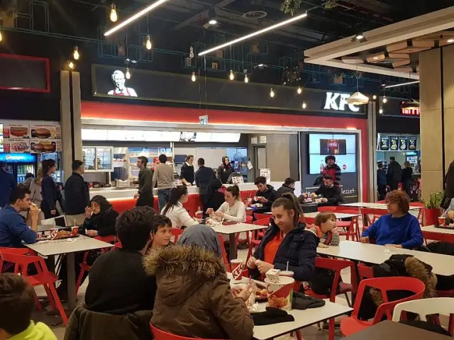 KFC Kentucky Fried Chicken'nin yemek ve ambiyans fotoğrafları 7