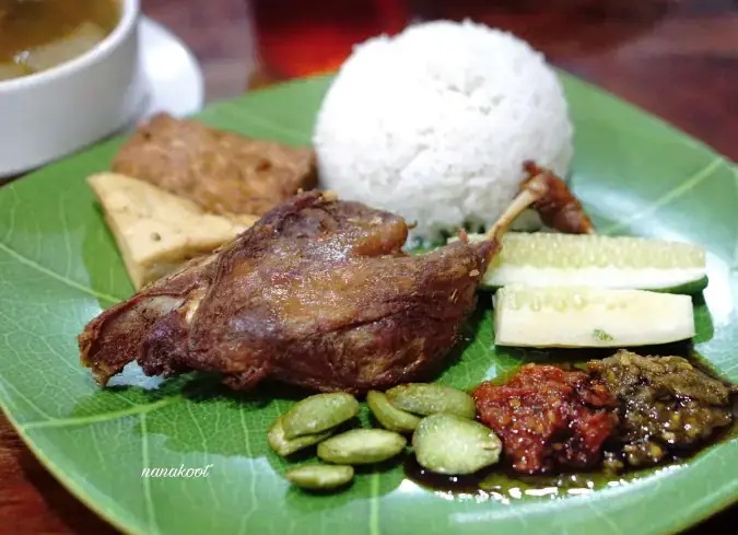 Bebek Goreng Khas Surabaya