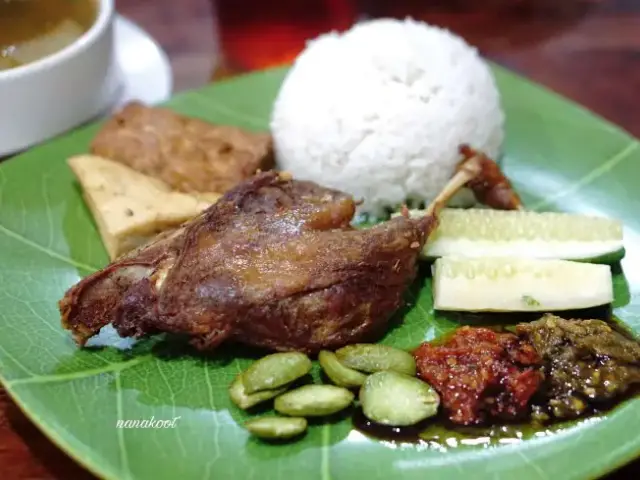 Bebek Goreng Khas Surabaya