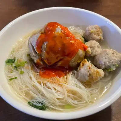 GERAI BAKSO MELETUP RANAU