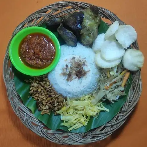Gambar Makanan Warung Soto & Nasi Uduk Ye-Ye, Wonoselo 1