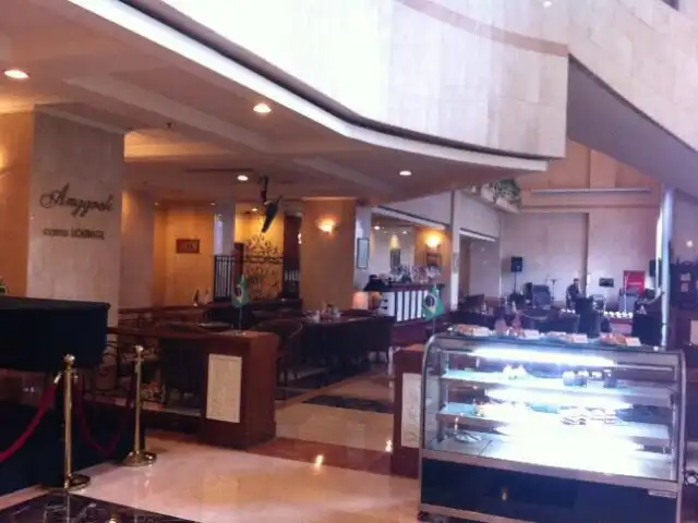 Gambar Makanan Anggrek Lobby Lounge - Hotel Bidakara Grand Pancoran Jakarta 11