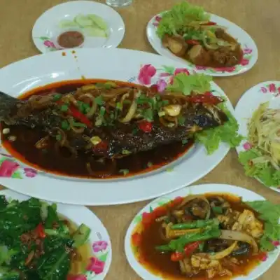 Sri Aman Seafood Restaurant