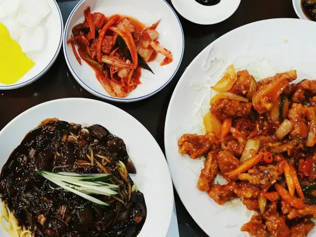 Gambar Makanan Shanghai Korean & Chinese 1