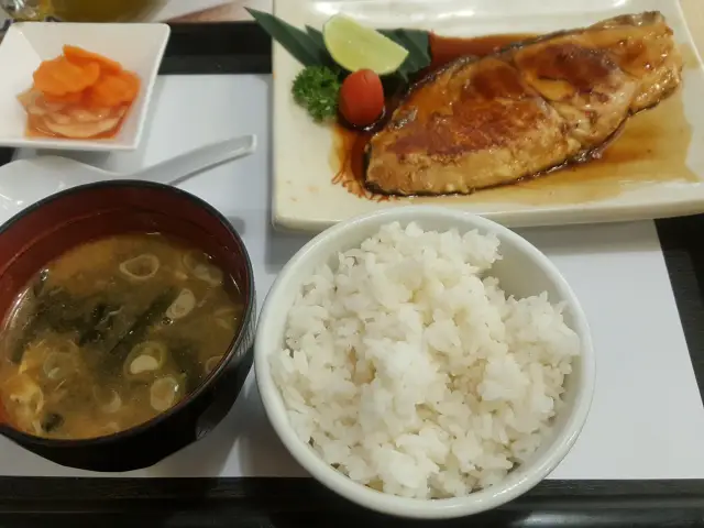 Gambar Makanan Hanei Sushi 10