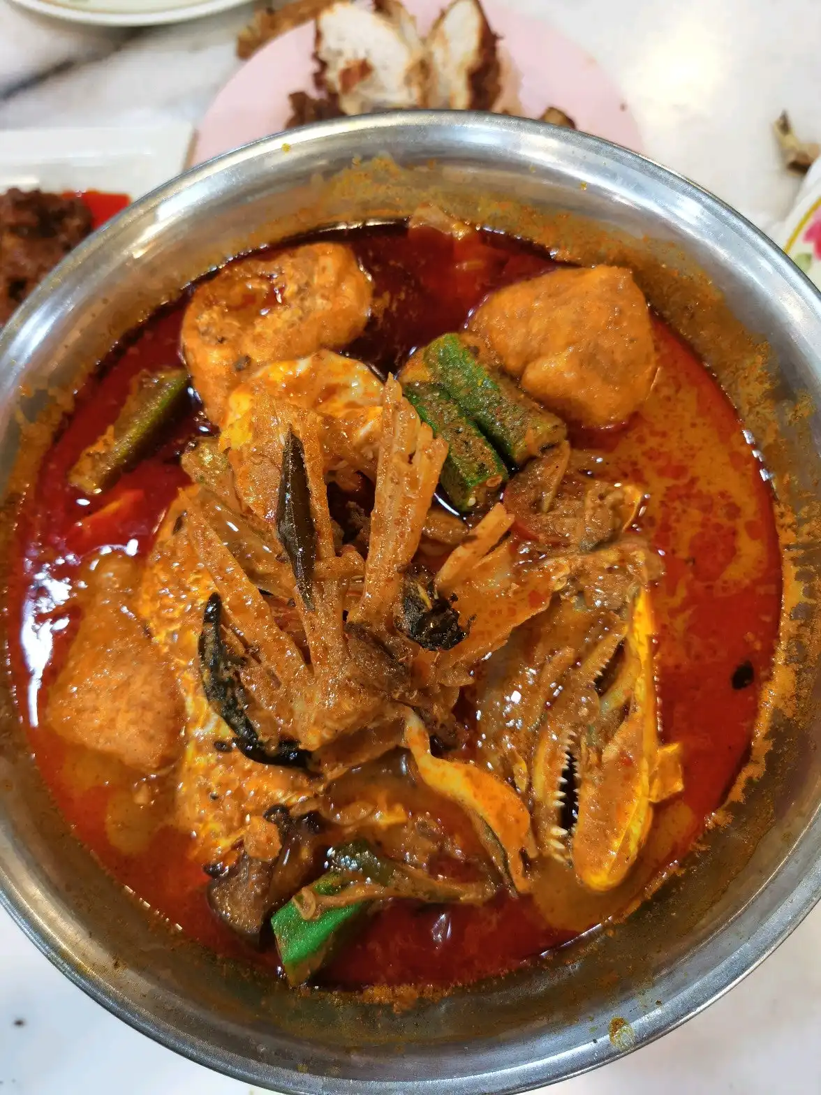 Restoran kari ayam & kepala ikan raub