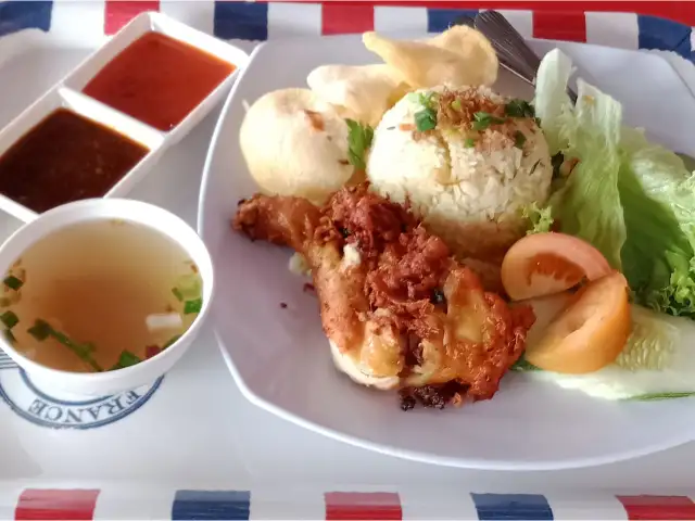 Mak Ton Nasi Ayam & Laksa Johor Merlimau