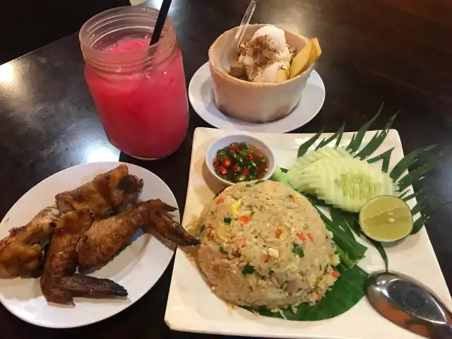 Baan Thai Restaurant Food Photo 5