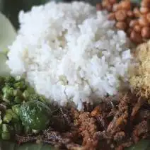 Gambar Makanan Wr Laris Manis (Nasi Belut Tanpa Tulang), Ampenan 7