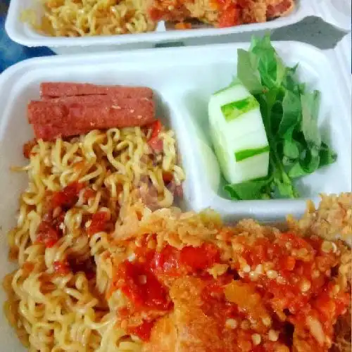 Gambar Makanan Warung Mbok Yem, Karangploso 17