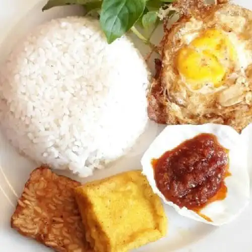Gambar Makanan Lalapan Mbak Dewi, SD Muhammadiah Lama 8
