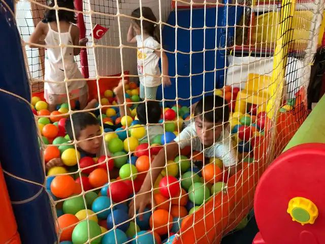 Sultanahmet Köftecisi'nin yemek ve ambiyans fotoğrafları 4