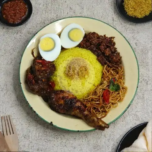 Gambar Makanan Nasi Kuning Kang Ca'di, Tamalanrea 7