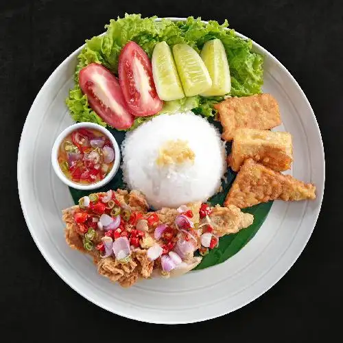 Gambar Makanan Muaro Terrace Cafe & Resto, Padang 4