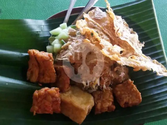 Gambar Makanan Nasi Pecel Pincuk Sambal Tumpang Marem Nganjuk, Teuku Umar 2