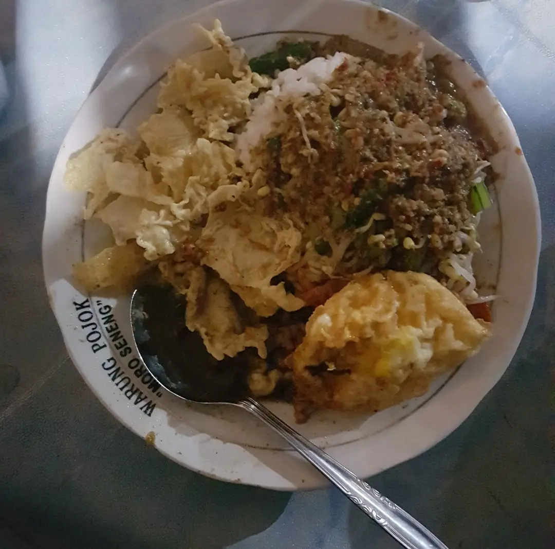 Warung Pojok Moro Seneng