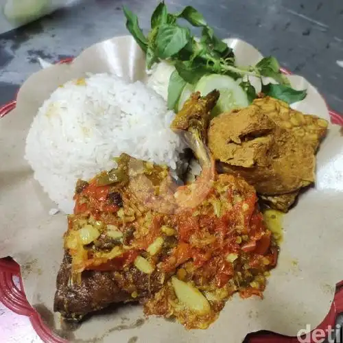 Gambar Makanan Ayam Bakar  & Geprek Resfin 1