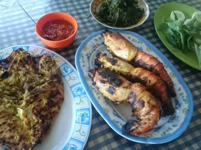 Warung Ikan Bakar Pelangi