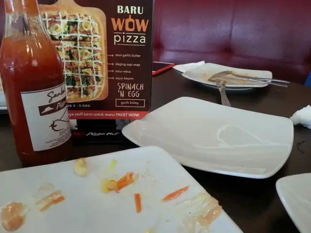 Gambar Makanan Pizza hut Sudirman (simpang pangeran Hidayat) 4