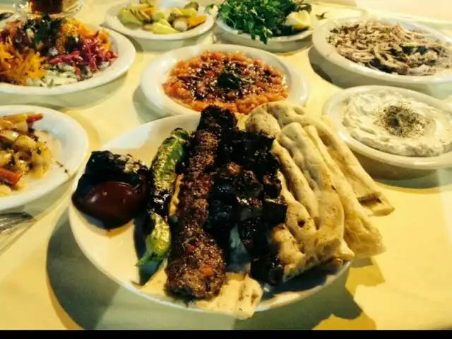 Adana / Hasan Kolcuoğlu kebap salonu'nin yemek ve ambiyans fotoğrafları 8