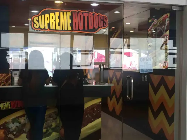 Supreme Hot Dogs Food Photo 2