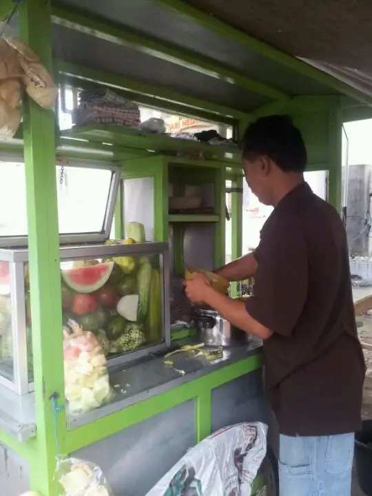 RUJAK MANIS JEMBER (Cak Bambang) | MALANG