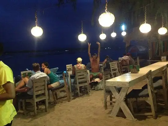 Gambar Makanan Samba Villas Beach Restaurant 14
