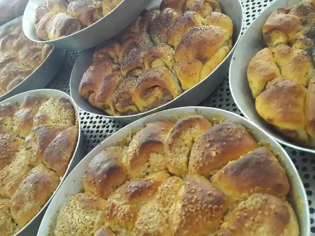 Hizmet Ekmek Unlu Mamuller'nin yemek ve ambiyans fotoğrafları 7