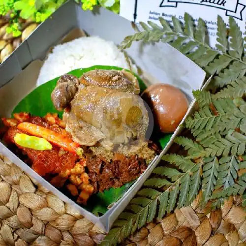 Gambar Makanan Gudeg Bu Tatik Pusat Warung nDeso Tamantirto 6