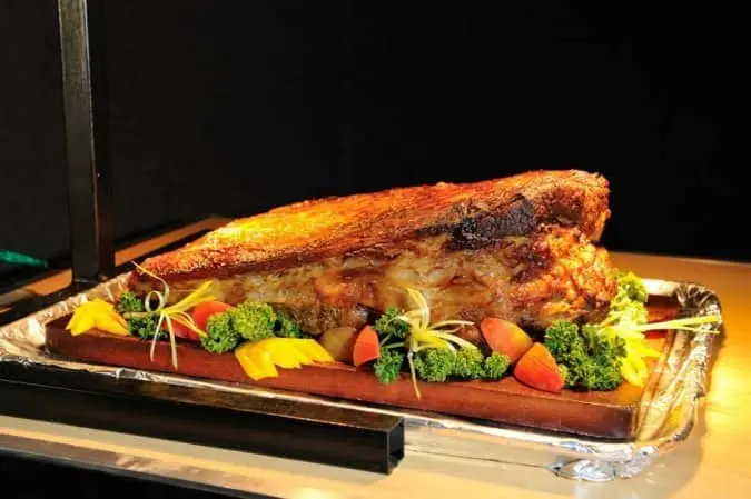 Chef Resty's Roast Beef Carving Station Food Photo 12