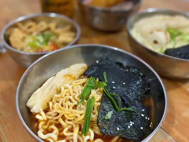 Spicywon Korean Street Food