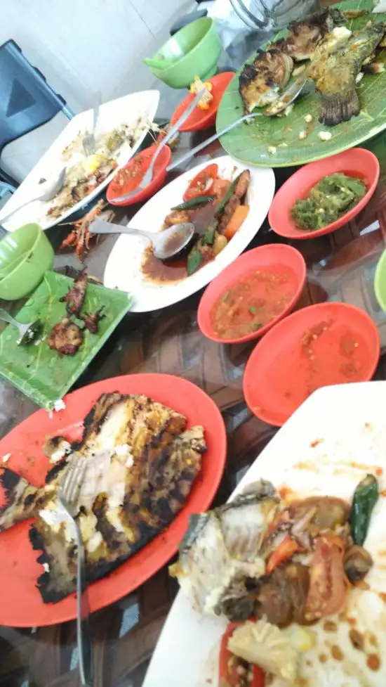 Gambar Makanan Rumah Makan Teluk Bayur 16