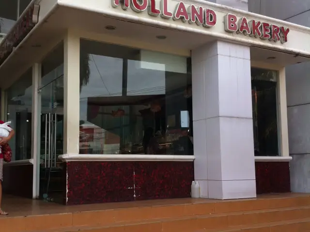 Gambar Makanan Holland Bakery 7