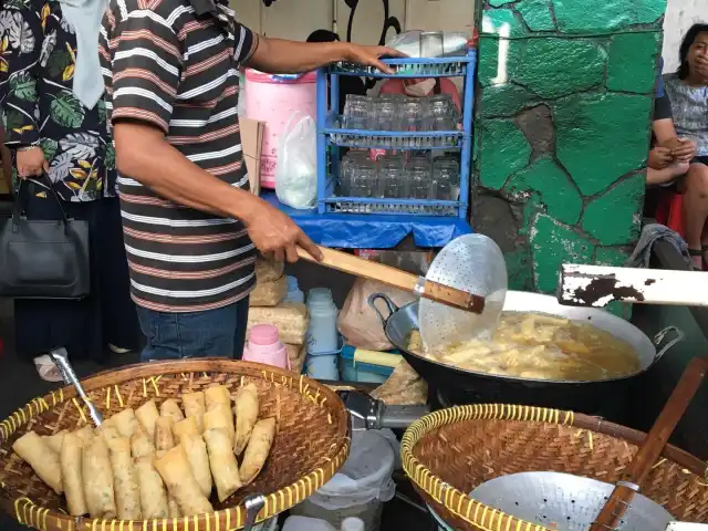 Gambar Makanan Lumpia Hotel Mutiara 10