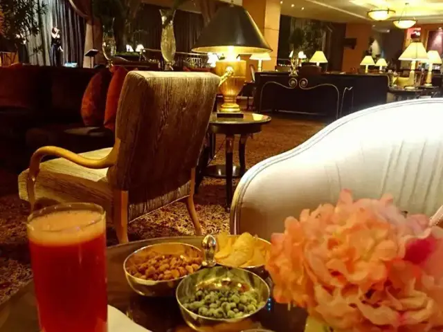 Gambar Makanan Cascade Lounge - Hotel Mulia 7