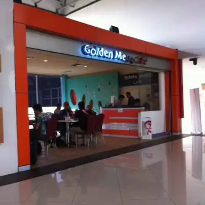 Golden Metro Cafe