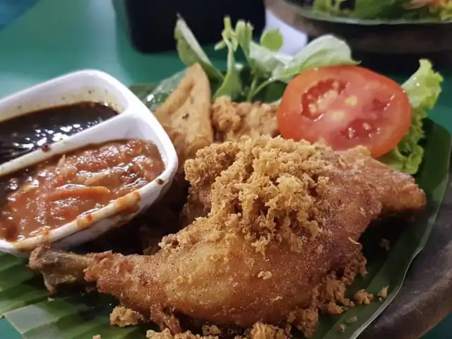 Gambar Makanan Ayam Penyet Joko Solo 14