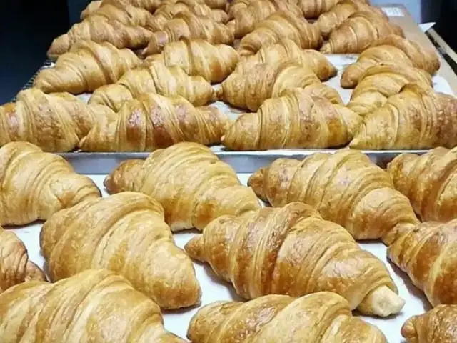 Croissant & Danish
