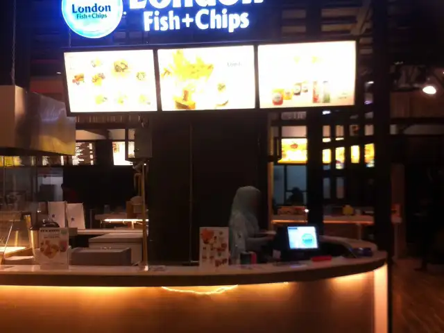 Gambar Makanan London Fish + Chips 3